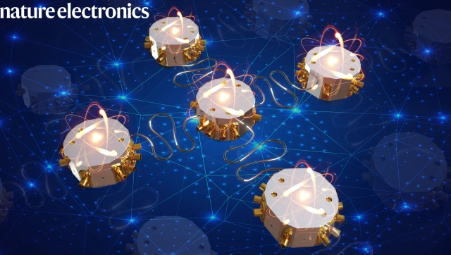 超导量子计算团队实现分布式量子计算芯片间的超低损耗、高保真度量子互联